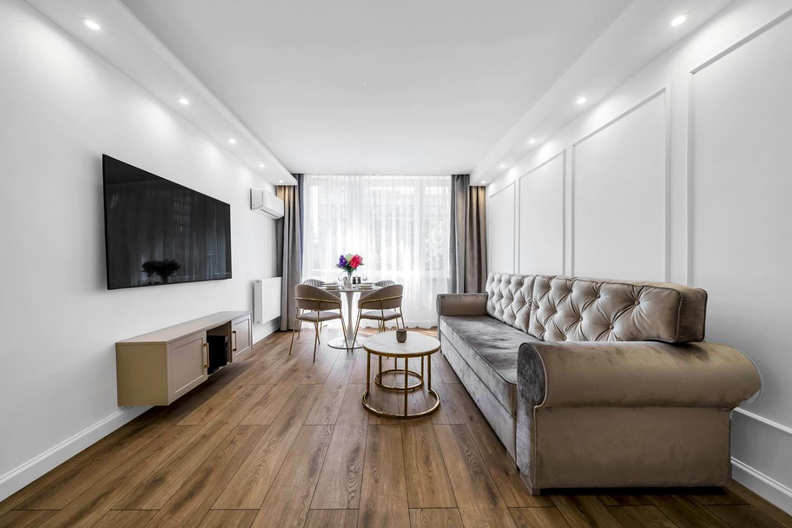 Warsaw Centrum Apartment - Workspace, Balcony - By Rentujemy Exterior photo